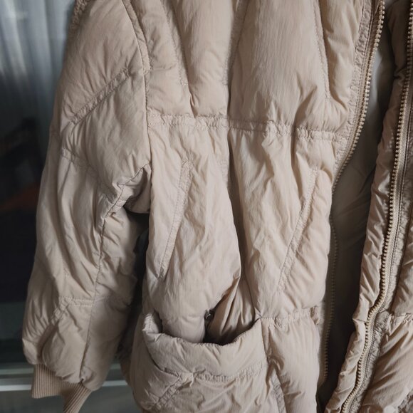 Slim Fit Gray Women’s Winter Jacket Lightweight Down - Picture 2 of 6